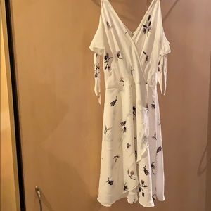 Cold-shoulder dress